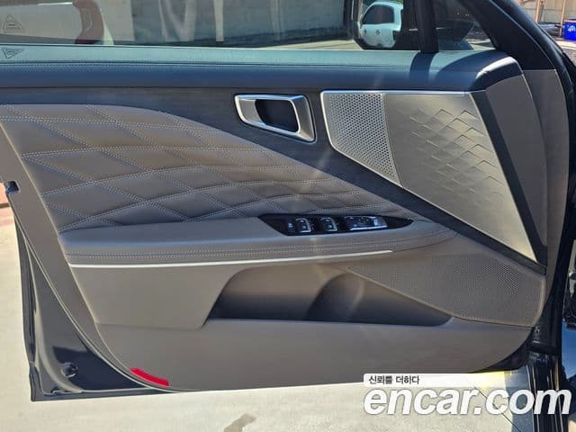 Kia K8 2022 — ფოტო 6/20