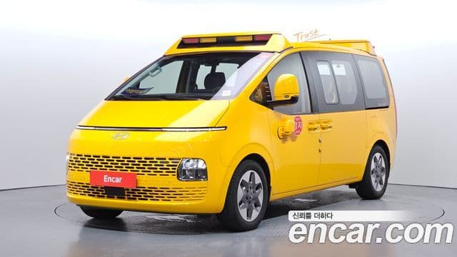 Hyundai Staria, 2025