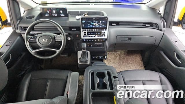 Hyundai Staria 2025 — ფოტო 7/20