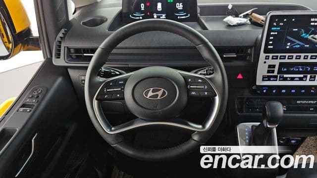 Hyundai Staria 2025 — ფოტო 13/20