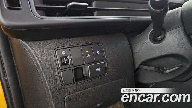 Hyundai Staria 2025 — ფოტო 18/20
