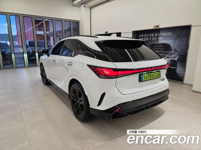 Lexus RX500h 2025 — ფოტო 2/16