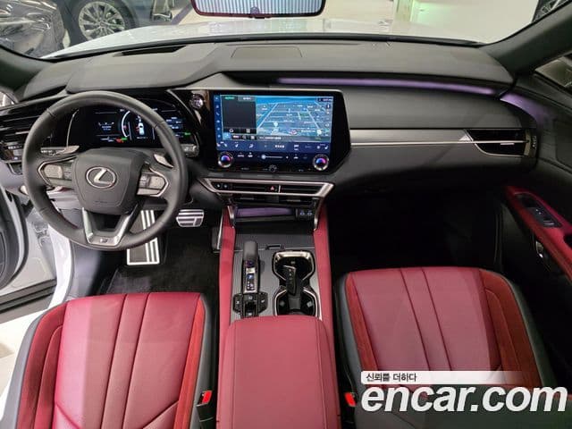 Lexus RX500h 2025 — Şəkil 10/16
