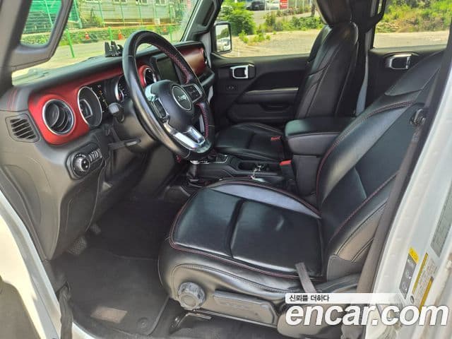 Jeep Wrangler 2021 — Photo 6/17
