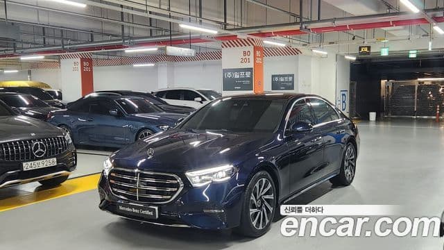 Mercedes-Benz E-Class 2025 — ფოტო 10/20