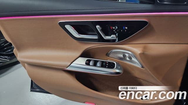 Mercedes-Benz E-Class 2025 — ფოტო 8/20