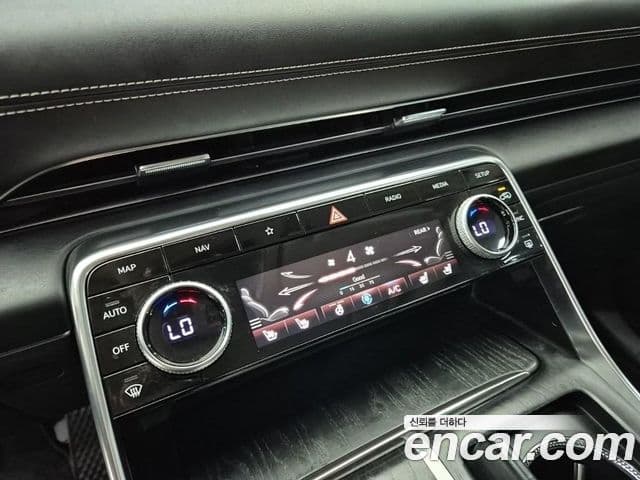 Genesis GV80 2020 — ფოტო 16/20