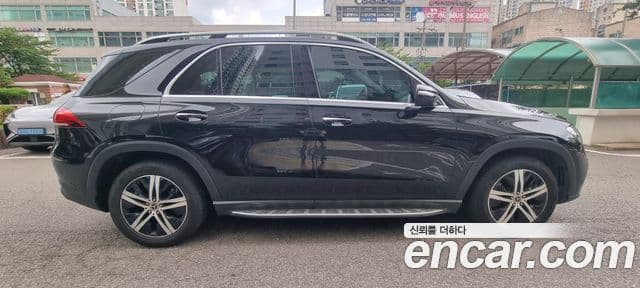 Mercedes-Benz GLE-Class 2019 — Şəkil 1/10