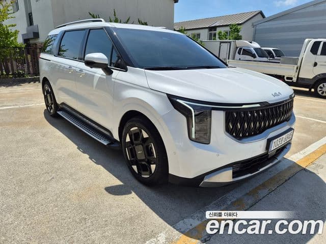 Kia Carnival 2024 — ფოტო 5/20