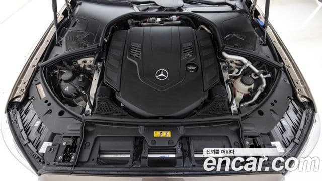 Mercedes-Benz S-Class 2025 — ფოტო 19/20