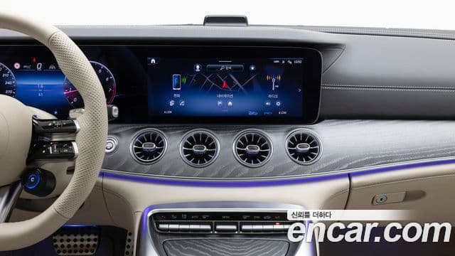 Mercedes-Benz AMG GT 2025 — Photo 6/20