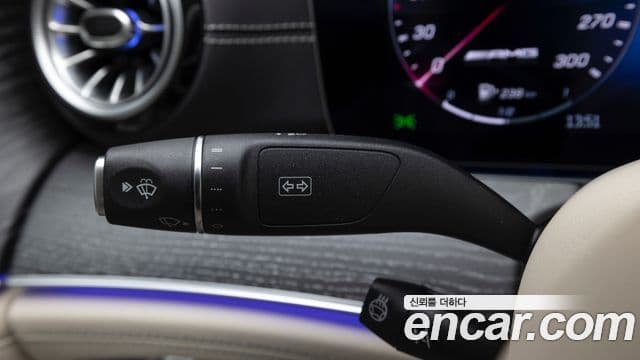 Mercedes-Benz AMG GT 2025 — Photo 8/20