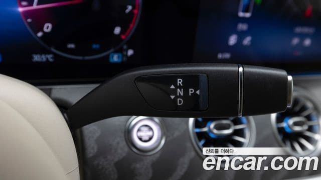 Mercedes-Benz AMG GT 2025 — Photo 17/20