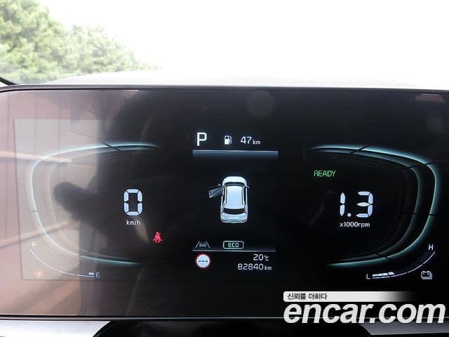 Kia Niro 2022 — Фото 12/19