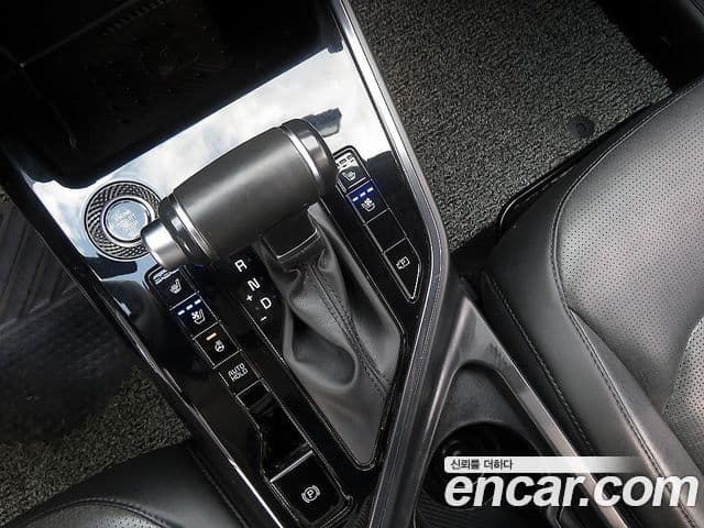 Kia Niro 2022 — Фото 13/19
