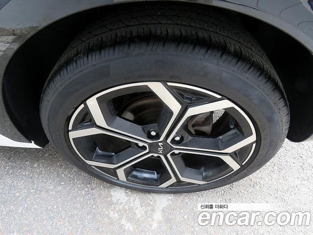 Kia Niro 2022 — Фото 19/19