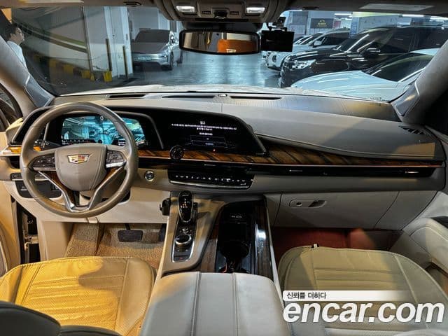 Cadillac Escalade 2021 — Photo 7/20