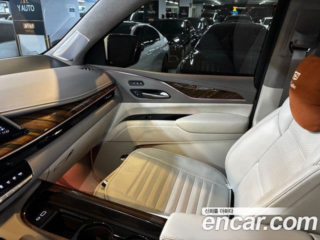 Cadillac Escalade 2021 — Photo 5/20