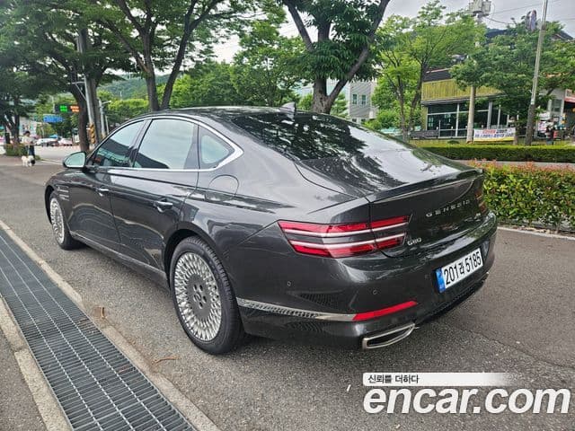 Genesis Electrified G80 2023 — Şəkil 5/19