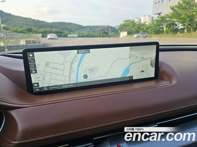 Genesis Electrified G80 2023 — Şəkil 12/19