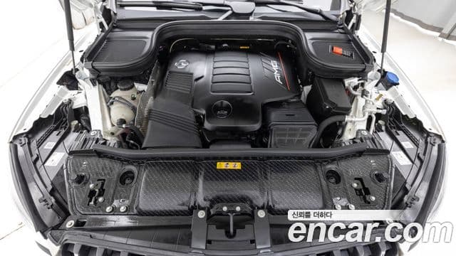 Mercedes-Benz GLE-Class 2025 — Photo 13/20