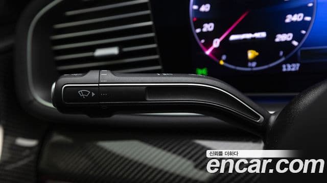 Mercedes-Benz GLE-Class 2025 — Photo 16/20