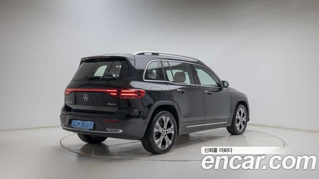 Mercedes-Benz EQB 2025 — ფოტო 1/20
