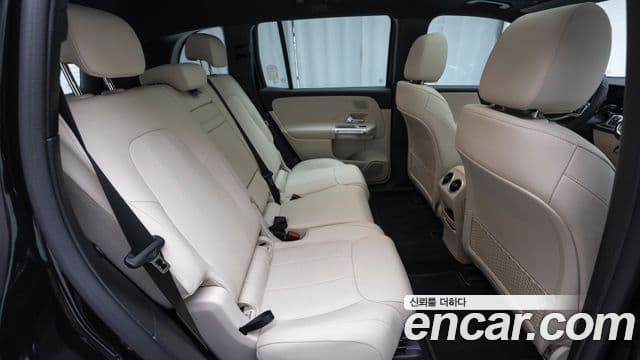 Mercedes-Benz EQB 2025 — ფოტო 4/20