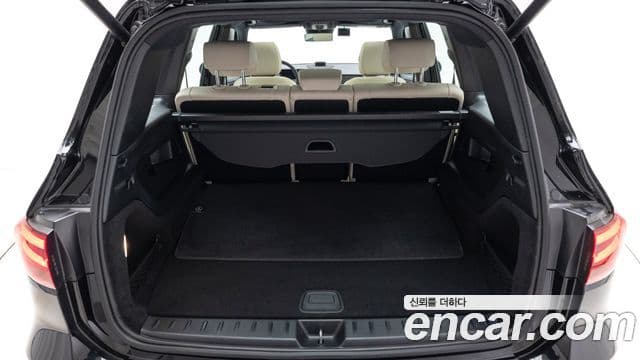 Mercedes-Benz EQB 2025 — ფოტო 13/20