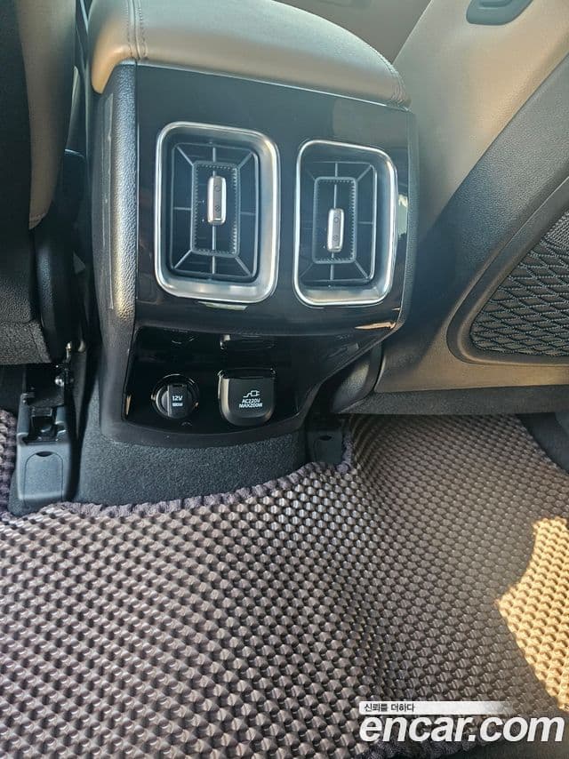 Kia Sorento 2024 — Şəkil 19/20