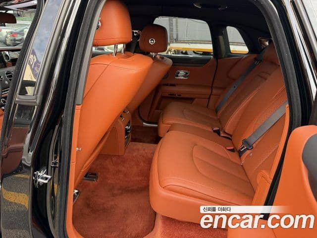 Rolls-Royce Ghost 2021 — ფოტო 8/19