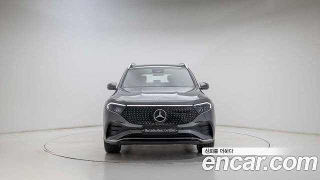 Mercedes-Benz EQB 2025 — ფოტო 8/20
