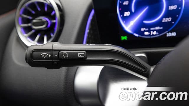 Mercedes-Benz EQB 2025 — ფოტო 6/20