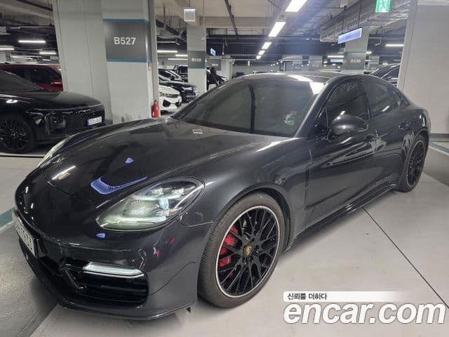 Porsche Panamera 2020 — Photo 2/19