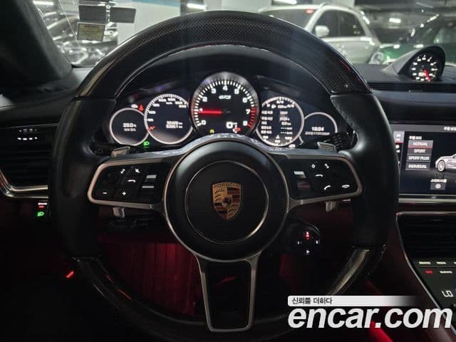 Porsche Panamera 2020 — Photo 14/19