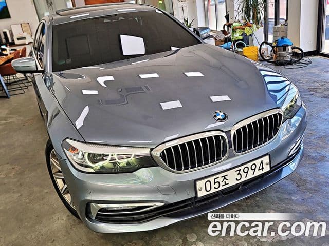 BMW 5 Series 2018 — Şəkil 2/20