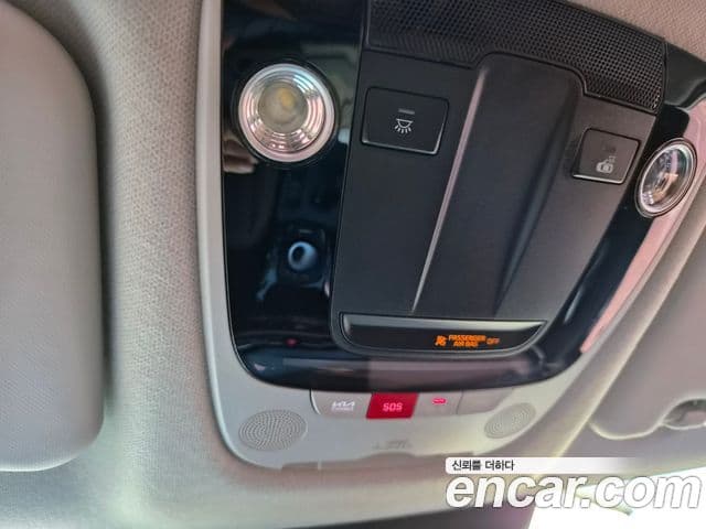 Kia Seltos 2024 — ფოტო 18/20