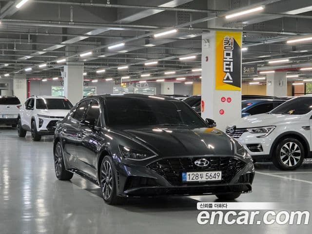 Hyundai Sonata 2022 — ფოტო 9/20