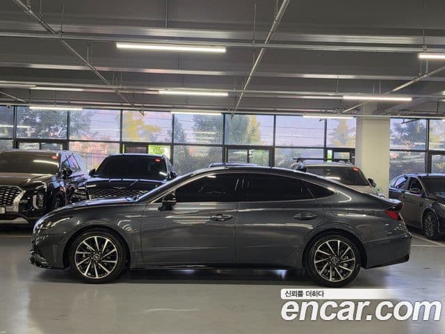 Hyundai Sonata 2022 — ფოტო 10/20