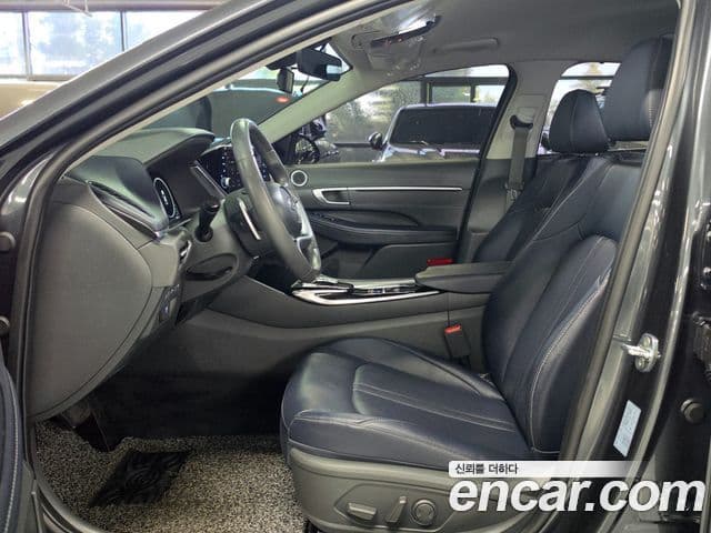 Hyundai Sonata 2022 — ფოტო 13/20