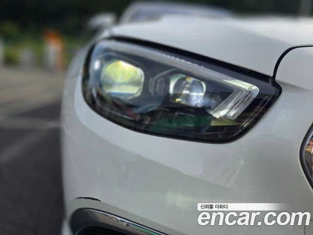 Mercedes-Benz E-Class 2023 — Фото 16/17