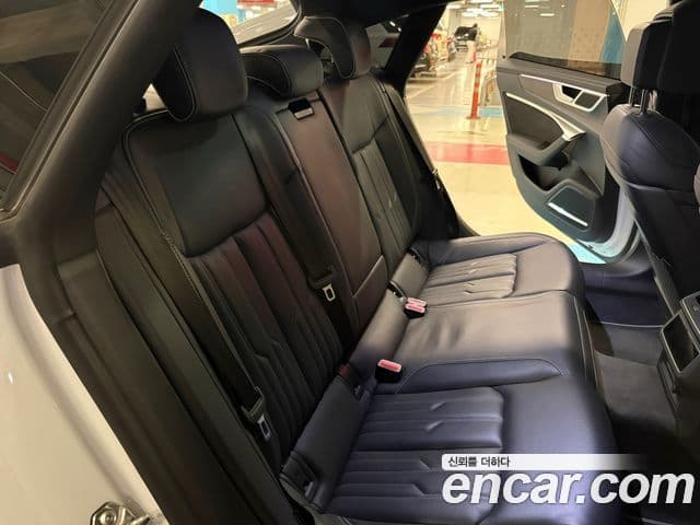 Audi A7 2020 — Şəkil 11/16
