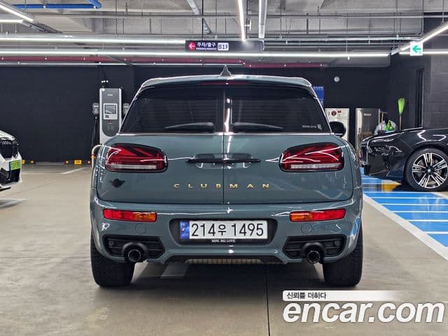 Mini Cooper S Clubman 2024 — ფოტო 3/19