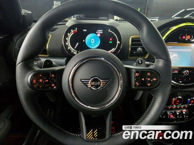 Mini Cooper S Clubman 2024 — ფოტო 13/19