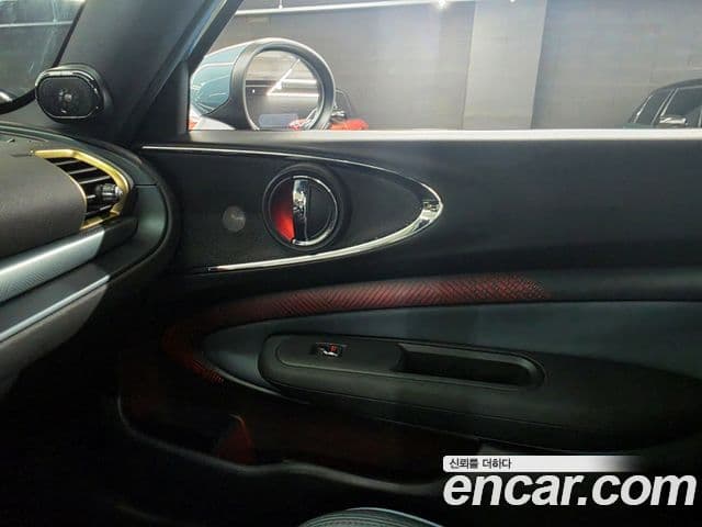 Mini Cooper S Clubman 2024 — ფოტო 17/19