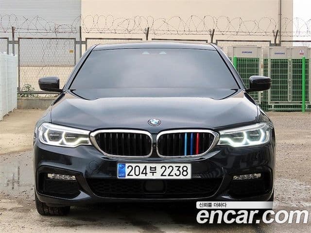 BMW 5 Series 2018 — Фото 3/20