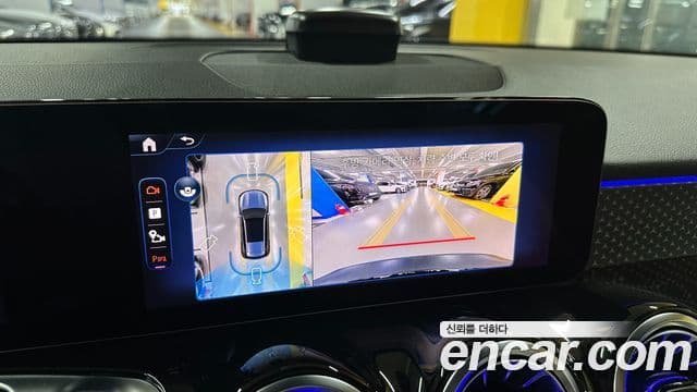 Mercedes-Benz EQB 2025 — ფოტო 6/20