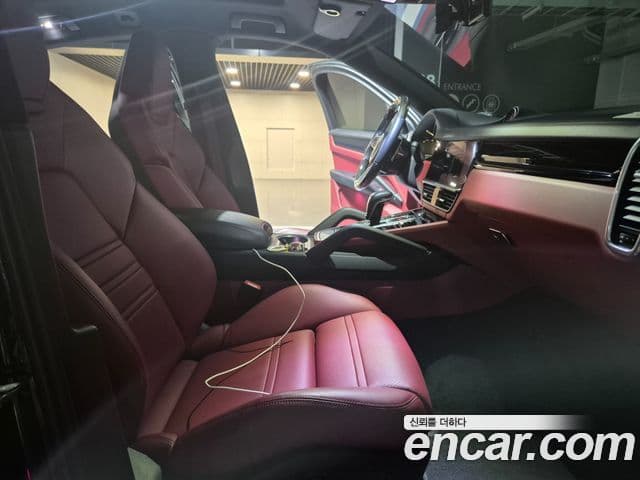 Porsche Cayenne 2020 — Şəkil 9/20
