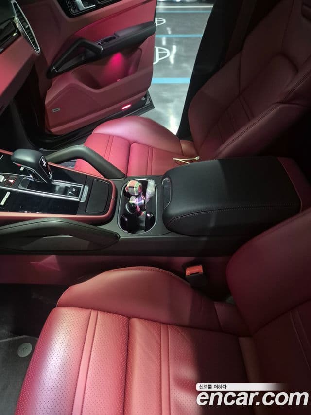 Porsche Cayenne 2020 — Şəkil 18/20