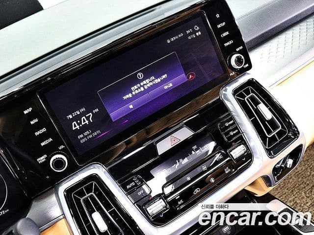 Kia Sorento 2022 — ფოტო 11/20
